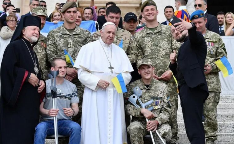 FOTO: El Papa pidió un alto el fuego en Ucrania antes del aniversario de la invasión (TN).