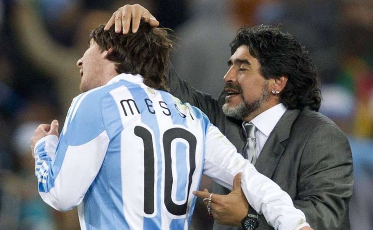 FOTO: Lionel Messi y Diego Maradona.