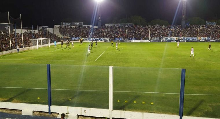 La Boutique, en su regreso a los partidos nocturnos