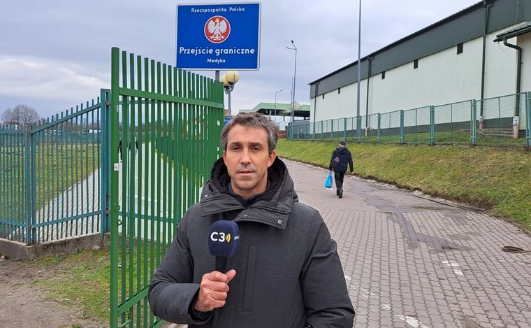 Centro de asistencia humanitaria en la frontera de Polonia y Ucrania.