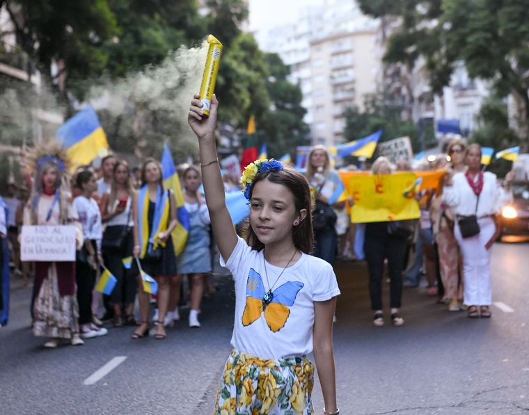 Residentes ucranianos se movilizaron en Buenos Aires a un año de la Guerra.