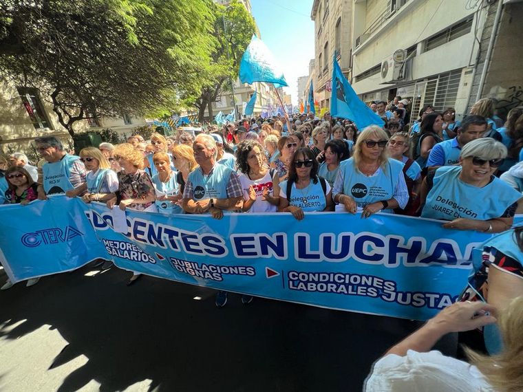 Inicio de clases en Córdoba: prevén alta adhesión al paro en escuelas públicas