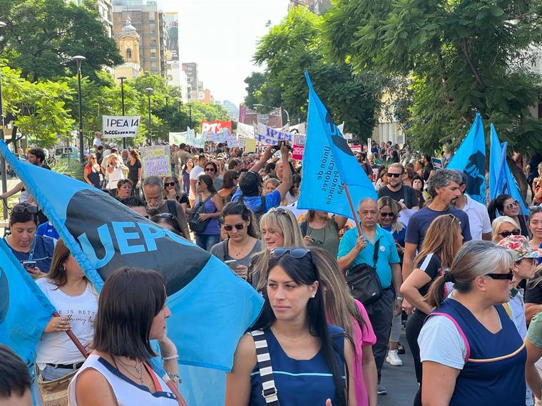 Inicio de clases en Córdoba: prevén alta adhesión al paro en escuelas públicas