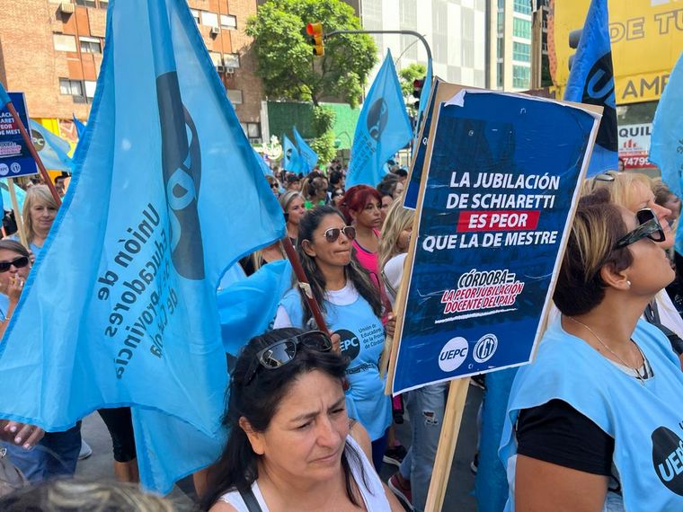 Inicio de clases en Córdoba: prevén alta adhesión al paro en escuelas públicas