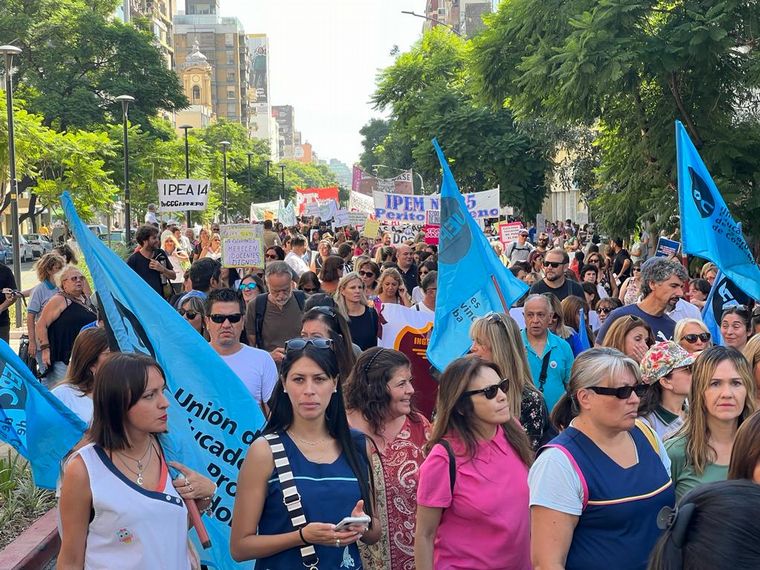Inicio de clases en Córdoba: prevén alta adhesión al paro en escuelas públicas