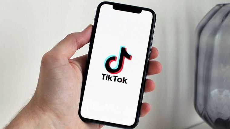 FOTO: EE.UU, Canadá y Dinamarca prohíben Tik Tok en dispositivos públicos
