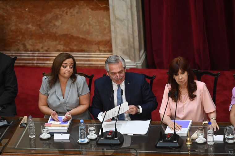 El presidente anunció una serie de proyectos que presentará en el Congreso.