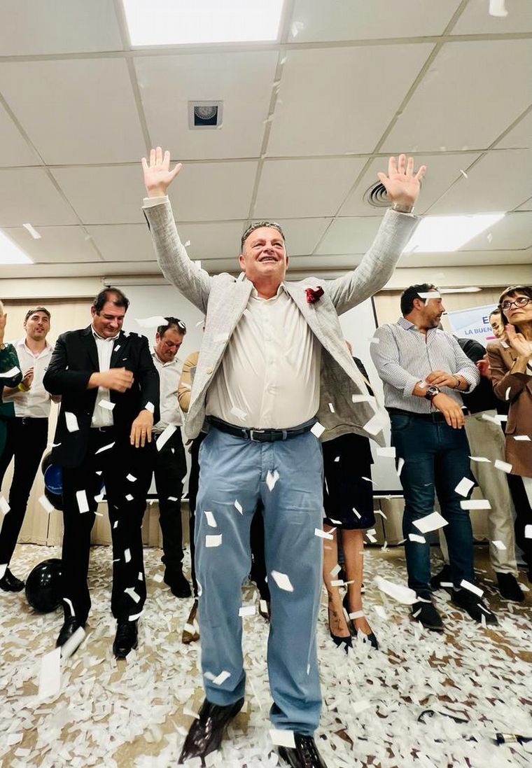 FOTO: El Partido Demócrata de Córdoba presentó su candidato a gobernador