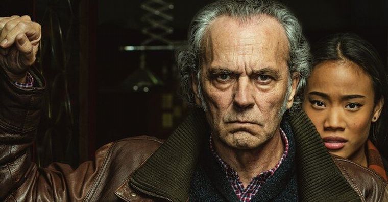 El ferretero dispuesto a enfrentarse con todos para proteger a su nieta.