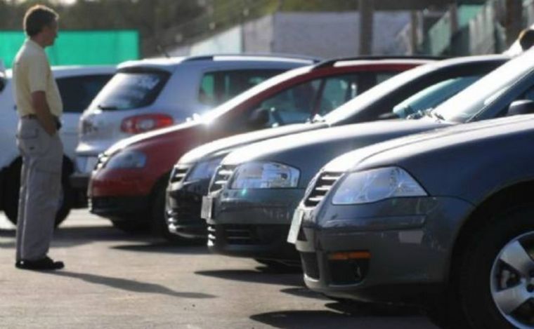 FOTO: La venta de autos usados cayó un 8,2% con respecto a febrero de 2022.