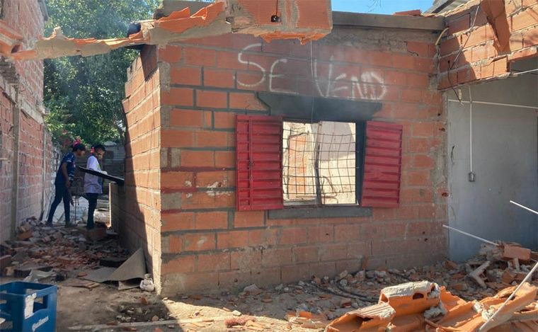 Rosario: vecinos furiosos destrozaron tres búnkeres en poco menos de una hora. 