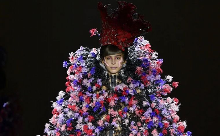 FOTO: Juanita Tinelli debutó en la semana de la moda en París.