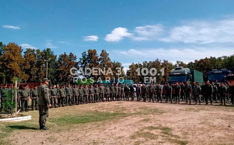FOTO: Las imágenes exclusivas del refuerzo de 200 gendarmes que ya arribaron a Rosario.