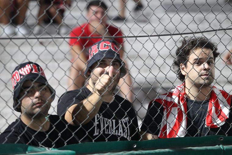 Los hinchas albirrojos coparon las tribunas del Monumental de Alta Córdoba.