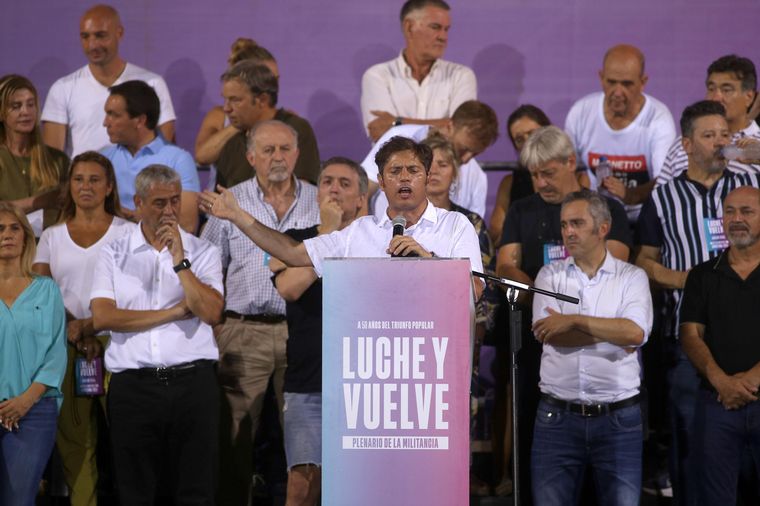 Axel Kicillof durante el plenario militante en Avellaneda.