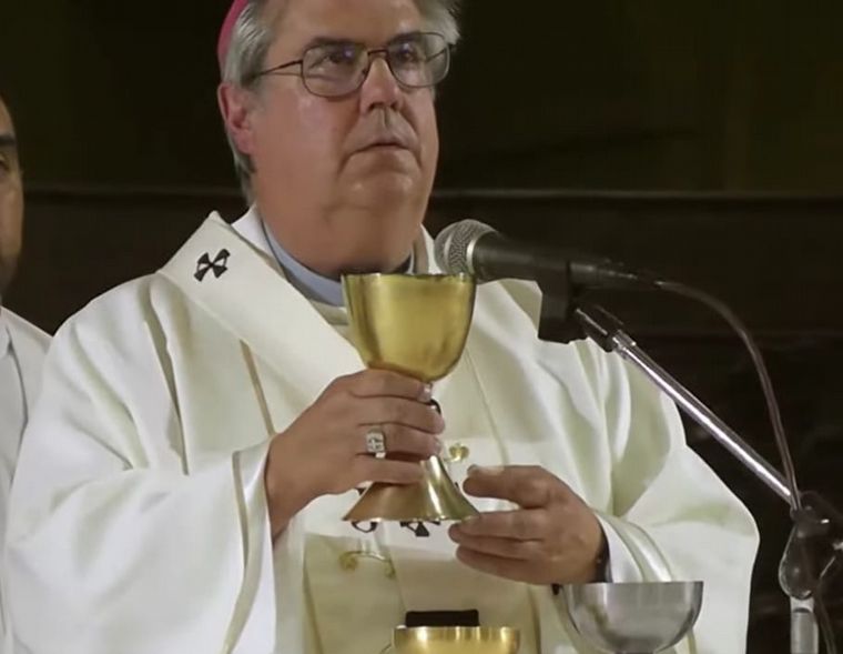 Misa en la Catedral celebrando los 10 años de Francisco como Papa