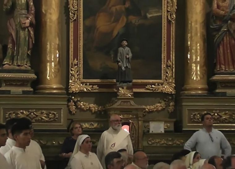 Misa en la Catedral celebrando los 10 años de Francisco como Papa