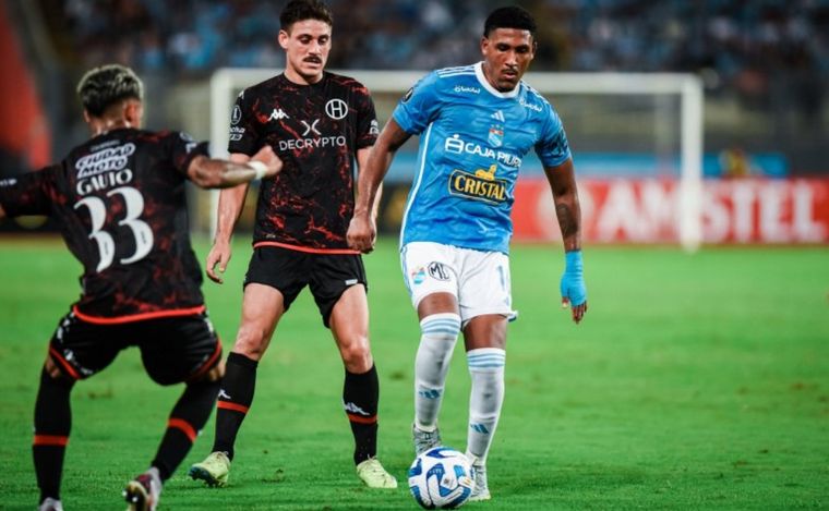 Sporting Cristal dejó afuera a Huracán.