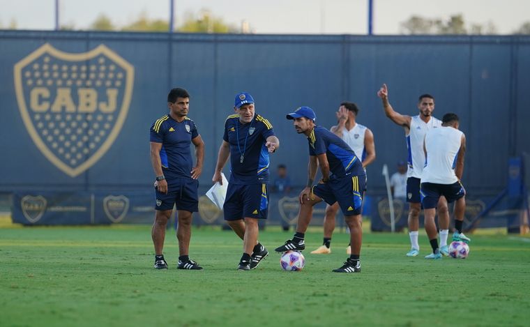 Ibarra, atento en el entrenamiento
