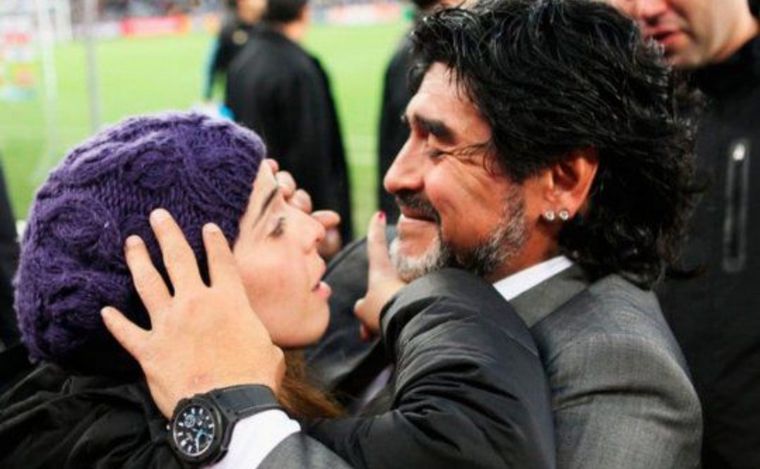 FOTO: Dalma Maradona y su papá, Diego.