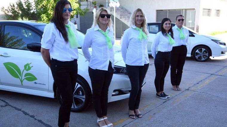 AUDIO: Empresa busca potenciar a mujeres para sean choferes de vehículos ecológicos