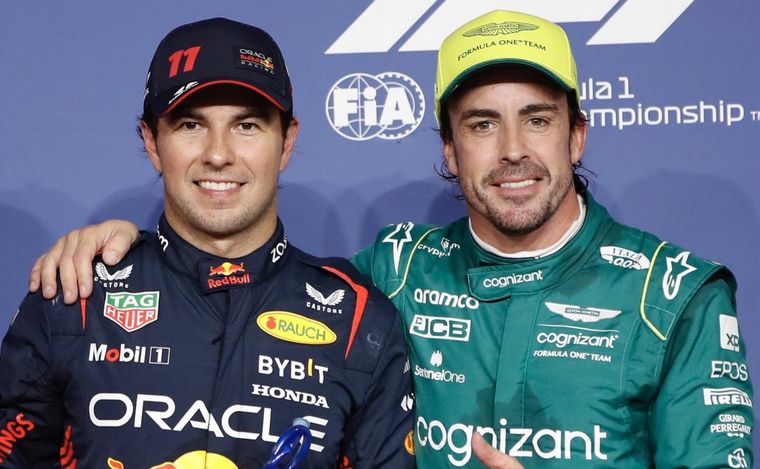 FOTO: 'Checo' y Fernando, al español la FIA lo penalizó y le retiró la sanción, después