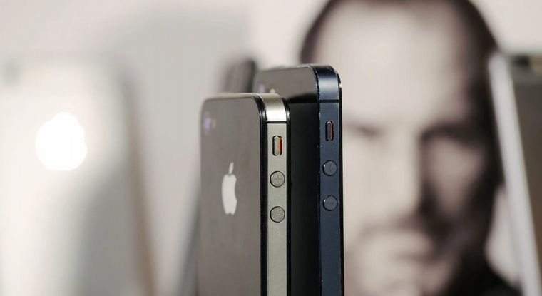 FOTO: iPhone 15 Pro: la carga rápida solo funcionará con cables certificados por Apple