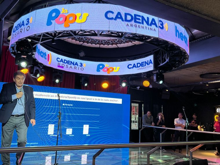 FOTO: Cadena 3 repasó hitos del 2022 y los planes para 2023 en un evento con anunciantes.