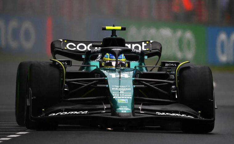 Con su vuelta previa a la lluvia, Alonso fue el más rápido con el Aston Martin