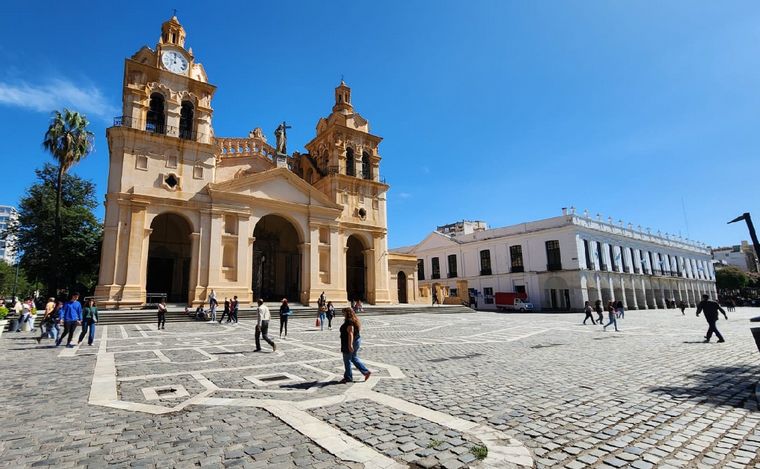 FOTO: La Catedral de Córdoba, visita obligada para quien llega a Córdoba. (Foto: Cadena 3)
