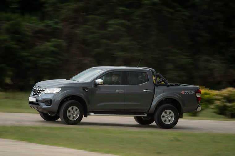 Se actualiza la ALASKAN, llegan las versiones INTENS con caja automática.