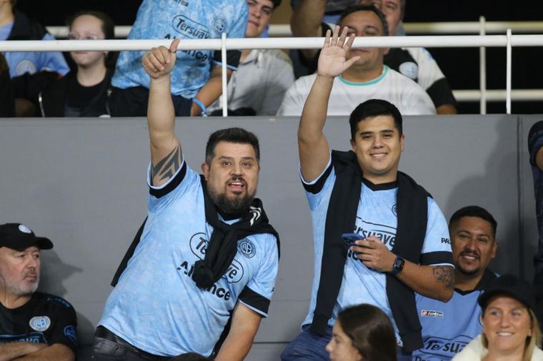 FOTO: Los hinchas de Belgrano coparon las tribunas del Mario Alberto Kempes.