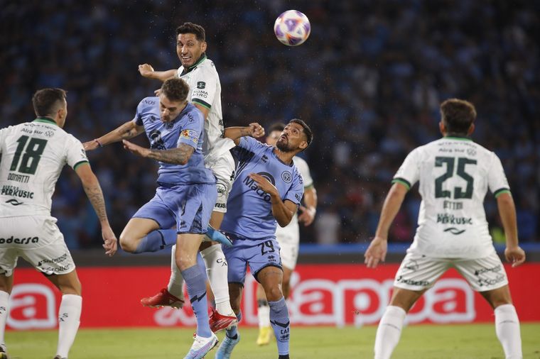 Belgrano-Sarmiento, un intenso duelo en el Kempes.