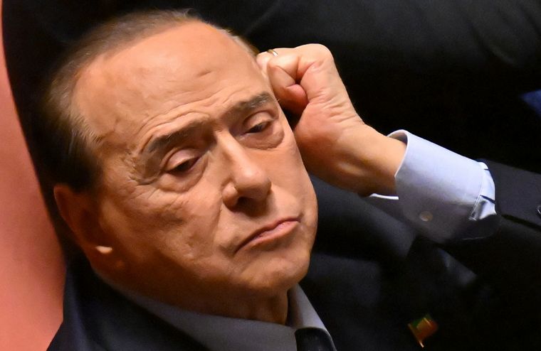 FOTO: Berlusconi además de participar en la política es un importante magnate de los medios