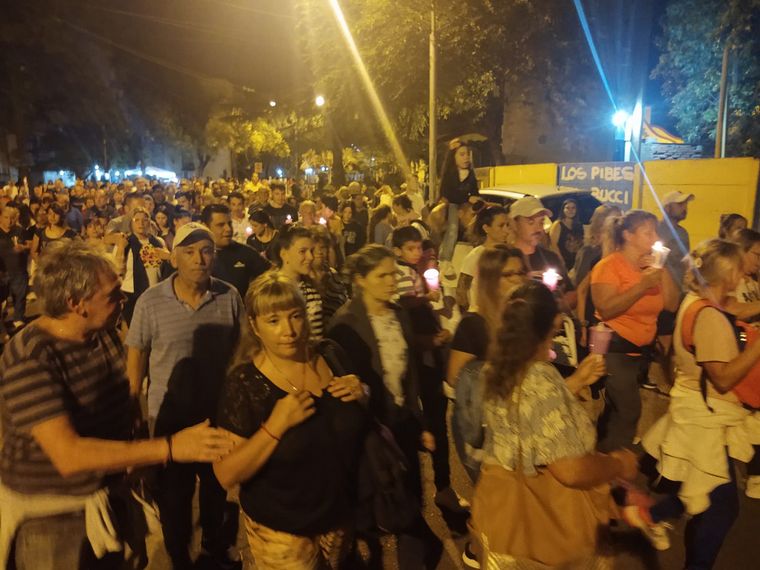 Las procesiones de fe se vivieron en todo el país.