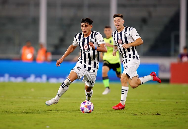 Talleres se impuso a pura jerarquía ante Barracas en el Kempes.