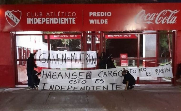 FOTO: Nuevas amenazas contra el plantel de Independiente.