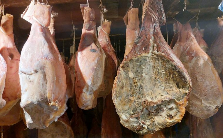 "La Posada del Jamón" se ubica en Tunuyán, Mendoza.