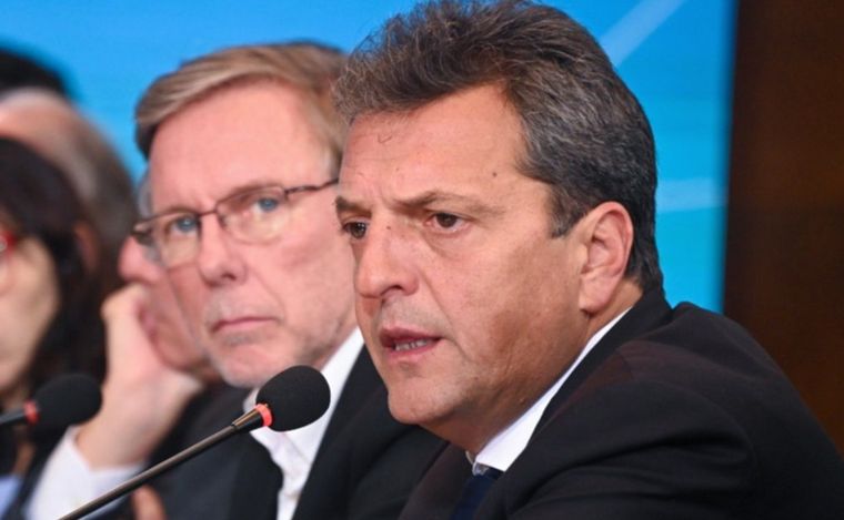 El ministro de Economía, Sergio Massa, y el secretario de Agricultura, Juan Bahilo.