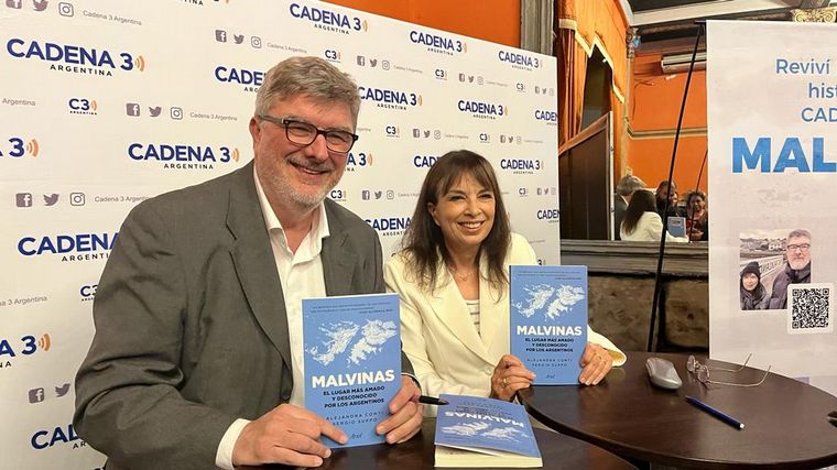 FOTO: Sergio Suppo y Alejandra Conti presentan su libro en Cosquín este sábado.