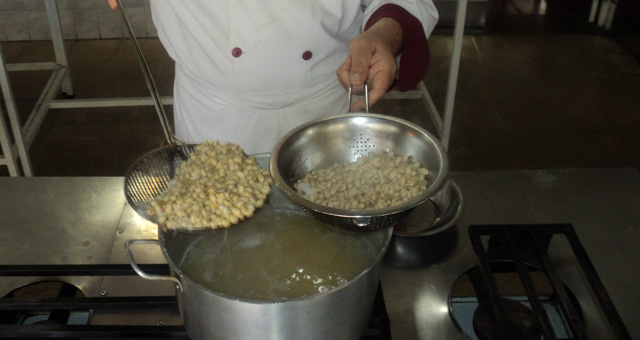 Elaboración de Milanesas de soja rellenas