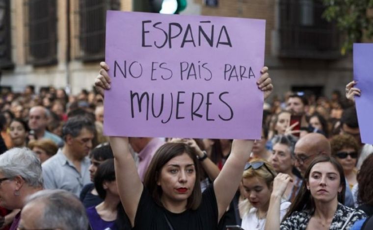 FOTO: Polémica en España por la ley del "sí o sí".(Foto: NA/Reuters)