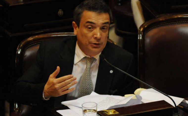 FOTO: Nito Artaza confirma su candidatura a jefe de Gobierno porteño.