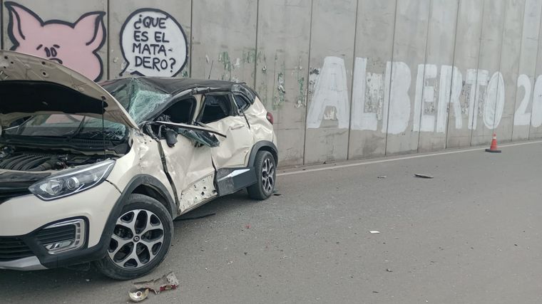 Fuerte choque entre un colectivo de Ersa y una camioneta: un hombre herido