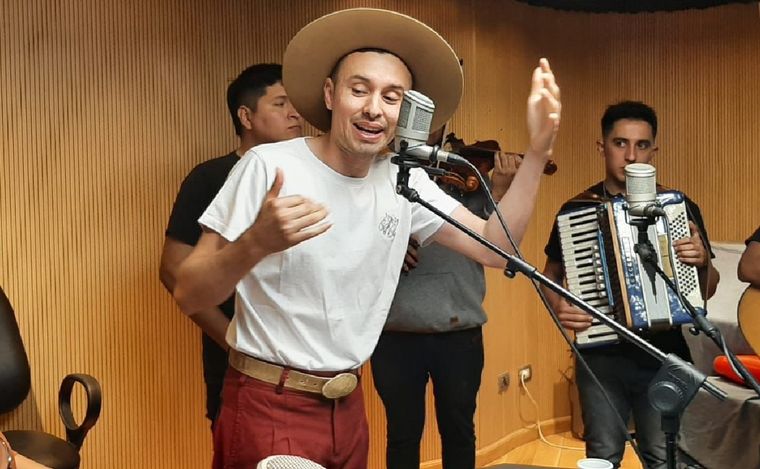 "Paquito" Ocaño visitó los estudios de Cadena 3.