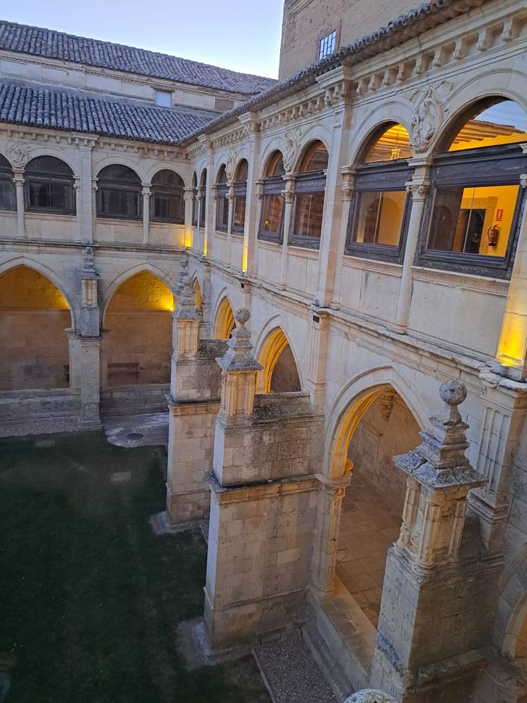 El antiguo monasterio que funciona como hotel cinco estrellas en Castilla y León