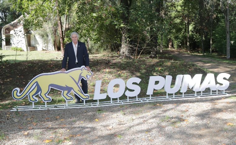 FOTO: La UAR se diferenció del logo de Los Pumas.
