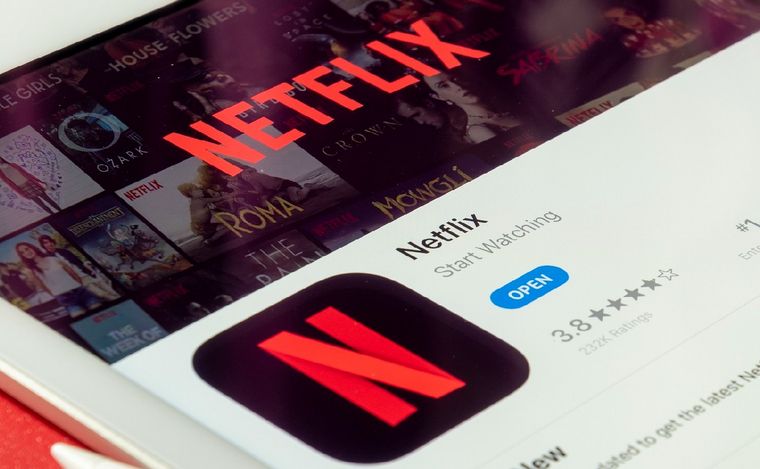 FOTO: Netflix oficializó el cobro extra a usuarios que compartan sus cuentas. (Pixabay)