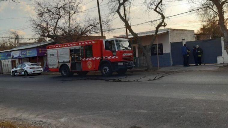 FOTO: Tres hermanos de 7, 9 y 13 años murieron en un incendio en Mendoza (Foto: NA)