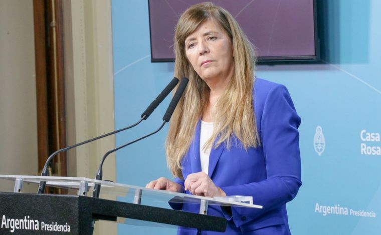 FOTO: La portavoz presidencial, Gabriela Cerruti, había apuntado contra Javier Milei. 